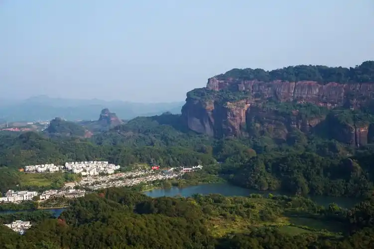 在韶关丹霞山徒步 - 美篇