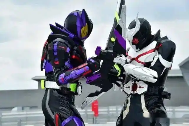 假面骑士同样的结局为何飞电或人会黑化而操真晴人充满希望