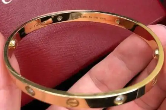 卡地亚750手镯怎看真假