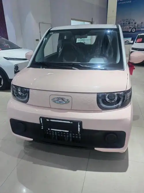 年底白菜价02 0元开回家奇瑞qq冰淇淋 适合女生开的车