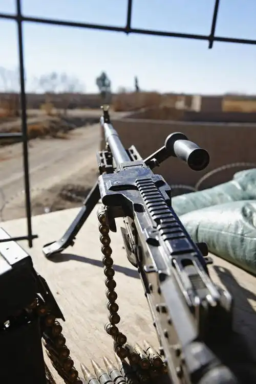 无人,竖图,室外,白天,风险,竞争,阿富汗,对抗,冲突,军事,枪支,破坏
