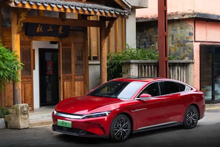 比亚迪汉创世版试驾丨30万以内最好的国产电动车? - 雷科技