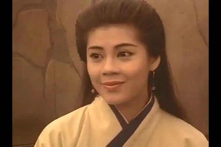 冯蘅(梁佩玲 饰)