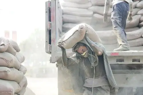 水泥装卸工 - 达州摄影 - 凤凰山下 - powered by discuz!