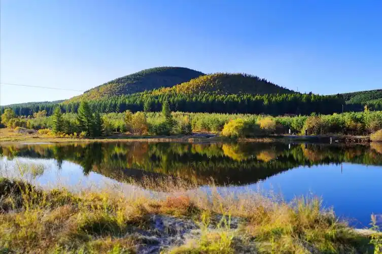 木兰围场(1)塞罕坝湖景小屋