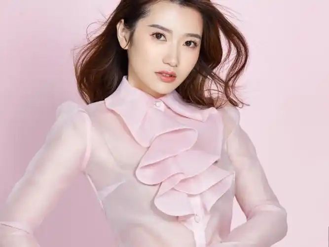 fm1045女主播正在直播