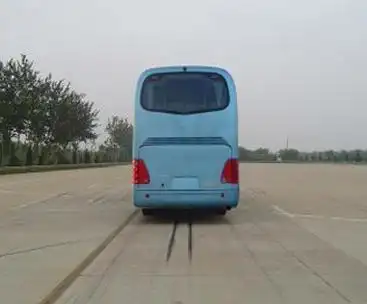 青年jnp6140fk豪华旅游客车