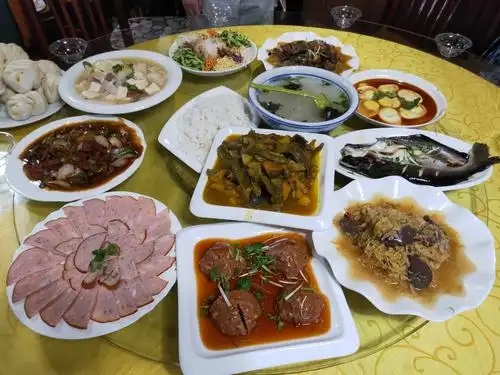 团餐:特色东北农家菜