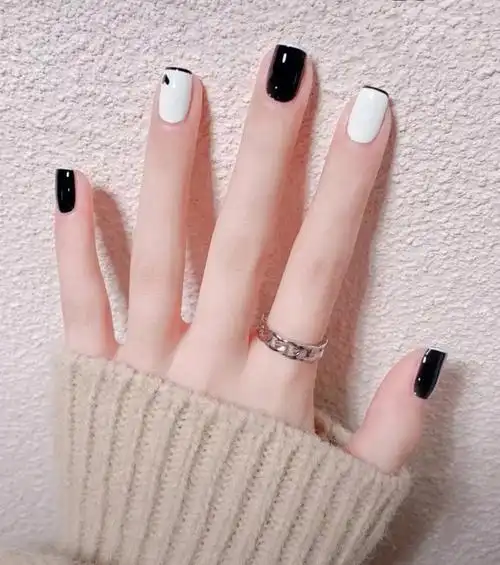 高级冷淡风黑白经典撞色法式爱心美甲