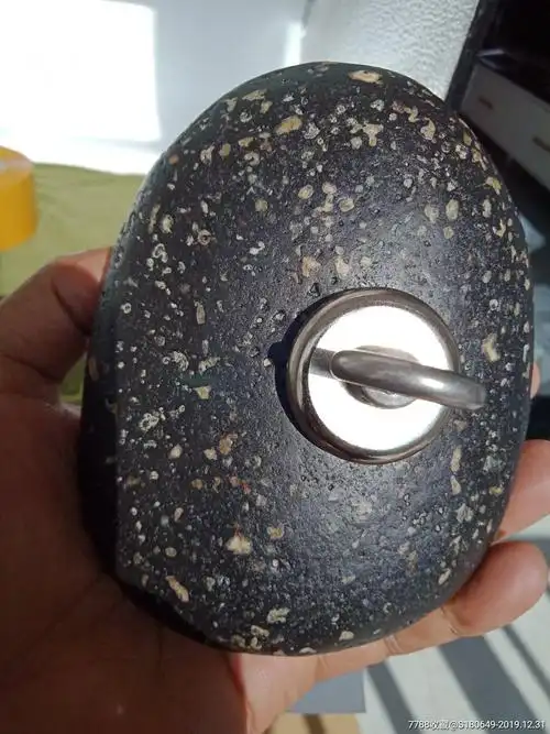 碳质陨石(强磁性)