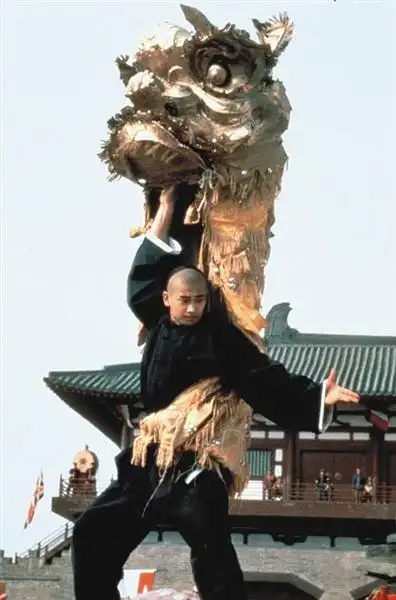 电影《功夫联盟》,是赵文卓和刘镇伟的第三次合作,片中他饰演的黄飞鸿