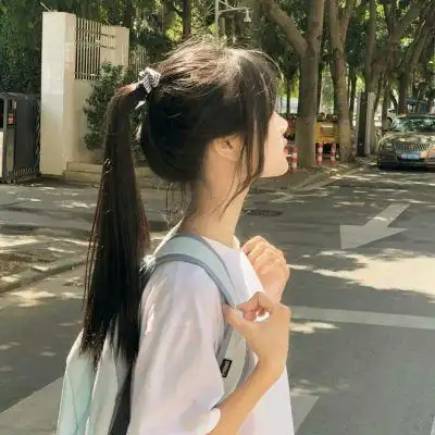 元气满满的女头像仙气干净可爱侧脸真人_女生头像_头像屋