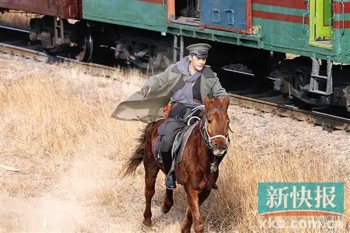 《铁道飞虎》压轴贺岁 王凯第一天进组被火车头惊呆