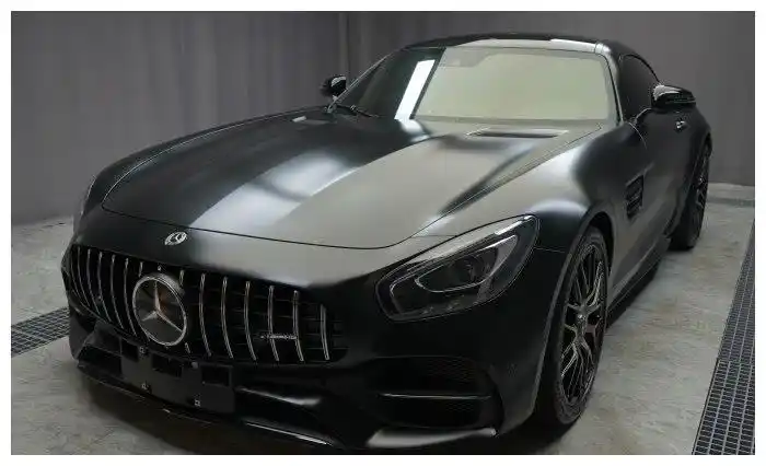 奔驰gtc贴改色膜 变身黑武士