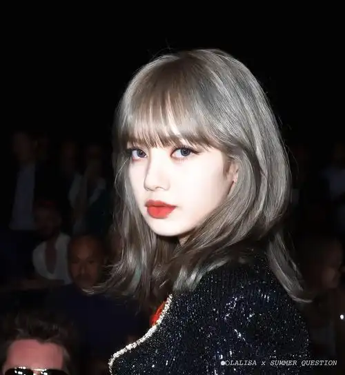 有没有lisa的适合当头像的照片? - 知乎