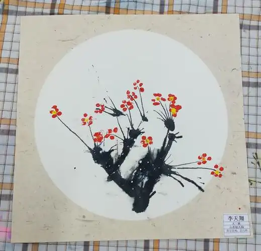 大三班美术活动《吹画梅花》