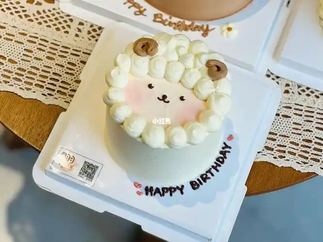 可可爱爱小羊淡奶油4寸蛋糕