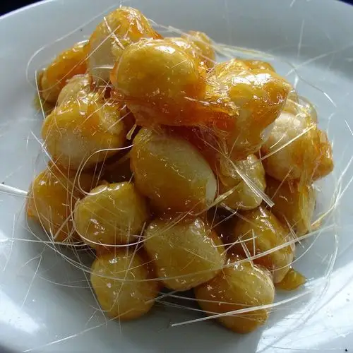 拔丝苹果(油水拔法)苹果130克蛋白2颗玉米粉3大匙细砂糖150克水50㏄