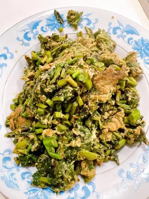 韩老板并没有很美味私厨菜肴之香椿炒鸡蛋