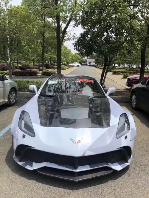 五菱宏光终于出超跑啦仅售55万直言吊打兰博基尼