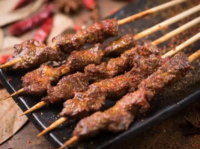 香烤牛肉串图片