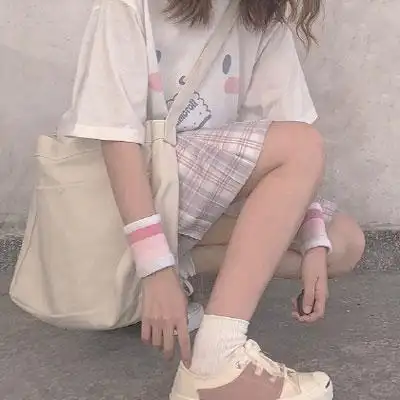 半身头像女生不露头 下半身照片头像女 - 女生头像 - 潮人个性网