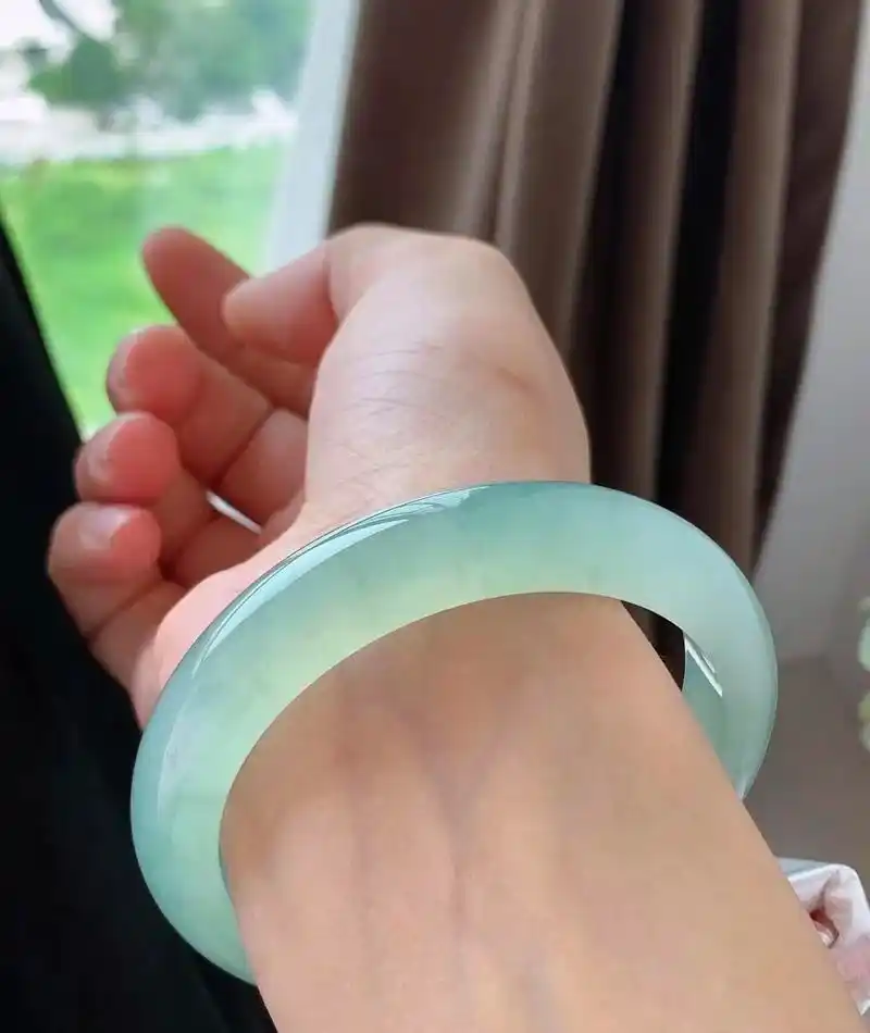 高冰水晴底翡翠手镯