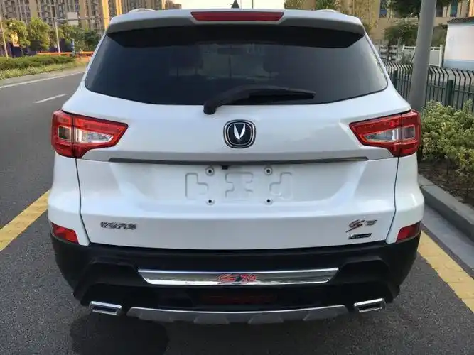 长安cs75高配 白色【国产标杆suv】