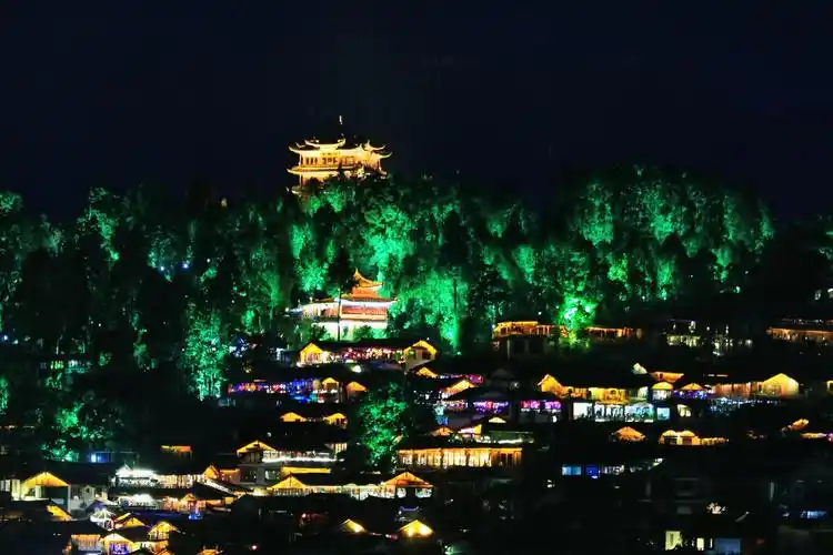 丽江古城狮子山夜景