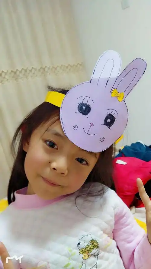 为明天展演准备的小兔子头饰