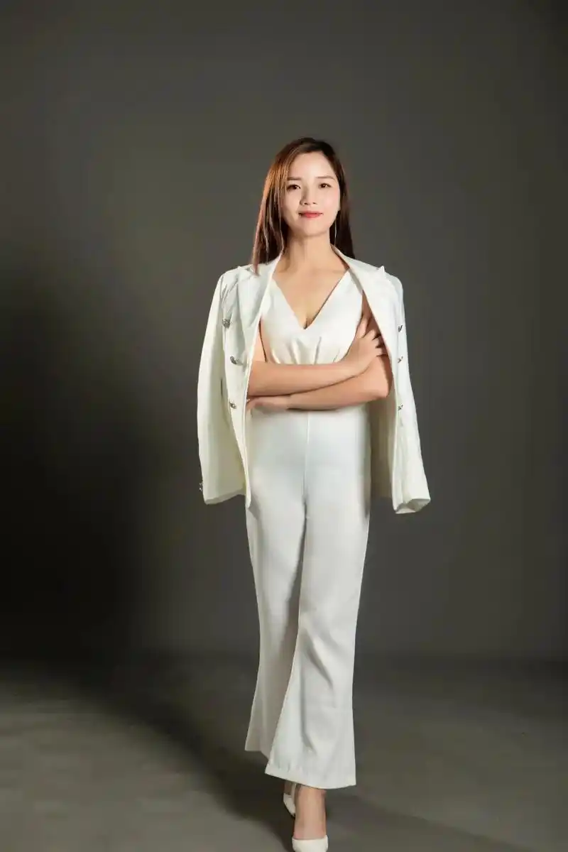 为参加赣州城际设计师分享论坛特拍形象照.赣州,吉安,九江,抚 - 抖音