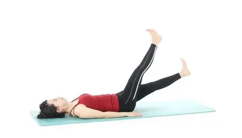 蓝菲瑜伽剪刀式