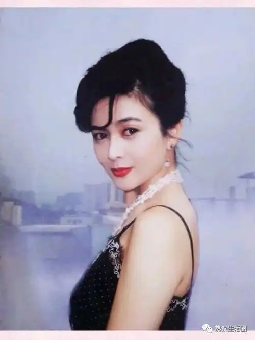 关之琳年轻时的魅力透过那些泳装照片你会真正懂得何为女人味