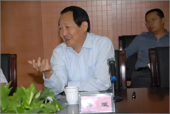 郑道溪率队来区开展港口执法检查