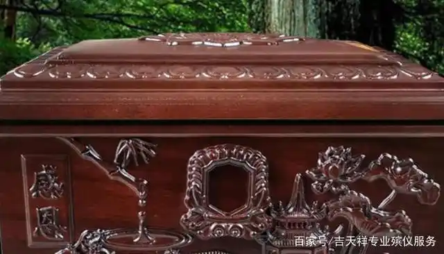 骨灰盒下葬时怎么安放 骨灰盒购买怎样的算好