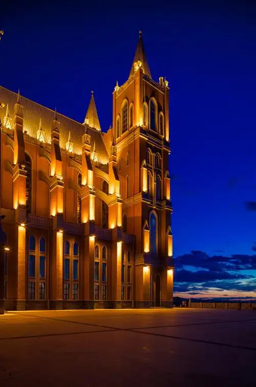 满洲里婚礼宫夜景之美