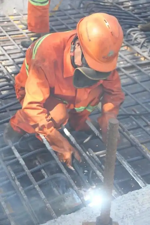 高温天焊接钢筋是什么样的体验?