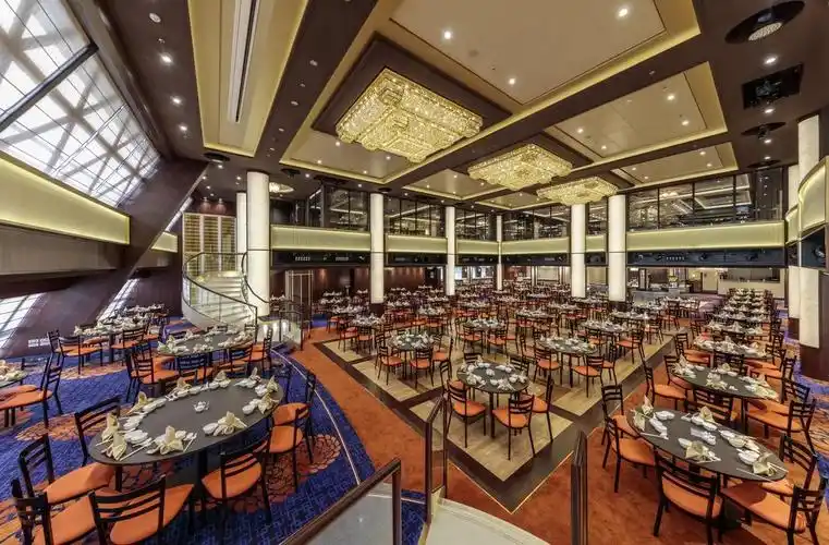 不被年龄定义人生在这里活出你的精彩