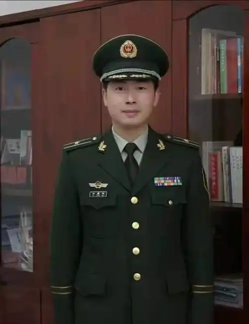 榜样力量涂勇华以人民子弟兵情怀践行司法为民