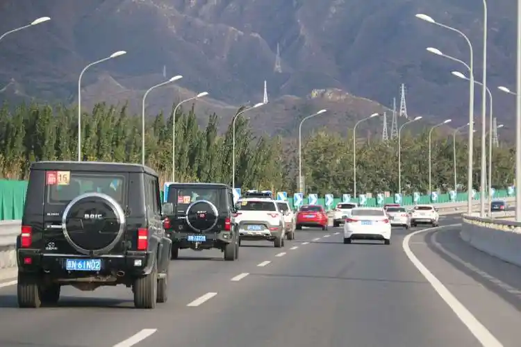 徒步穿越,畅游金秋-北京鹏元车主自驾游