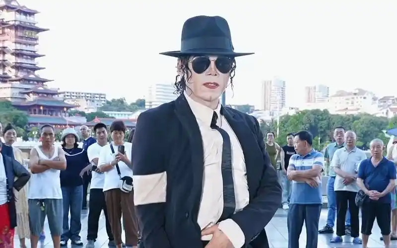 【户外跳舞】迈克尔杰克逊蔡军 2023.08.05