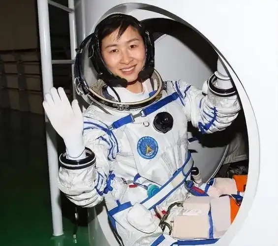 回顾中国首位女航天员刘洋结婚8年未生子飞天前为丈夫留2条遗言