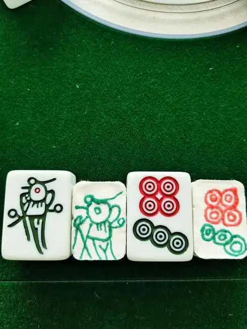 我老公用压缩毛巾做了麻将