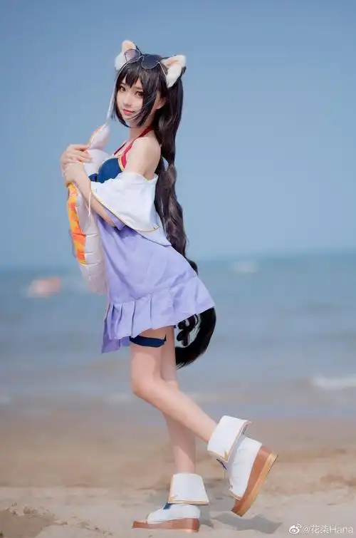 cos丨凯露泳装别打游戏啦都出来游泳啦