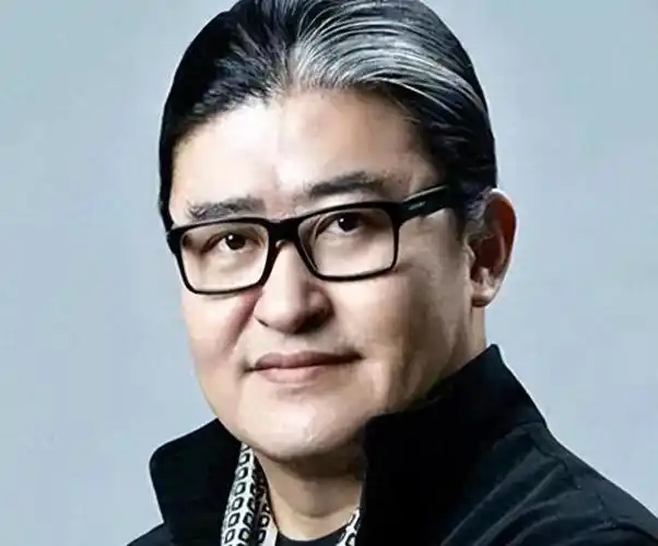 刘欢的音乐之旅:生活的赞歌与价值的呼唤刘欢,一个在快节奏,充满竞争