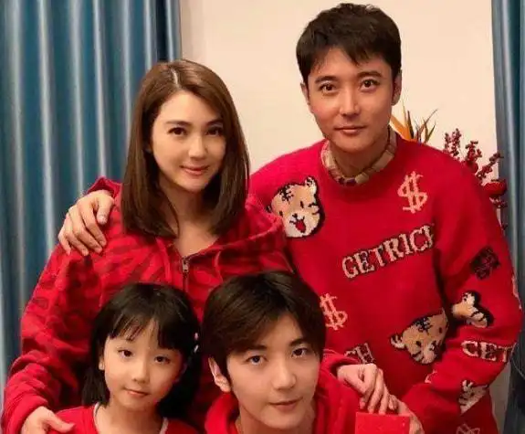 就算丈夫做的多么过分,依旧可以容忍,这份肚量不得不令人佩服,洪欣就