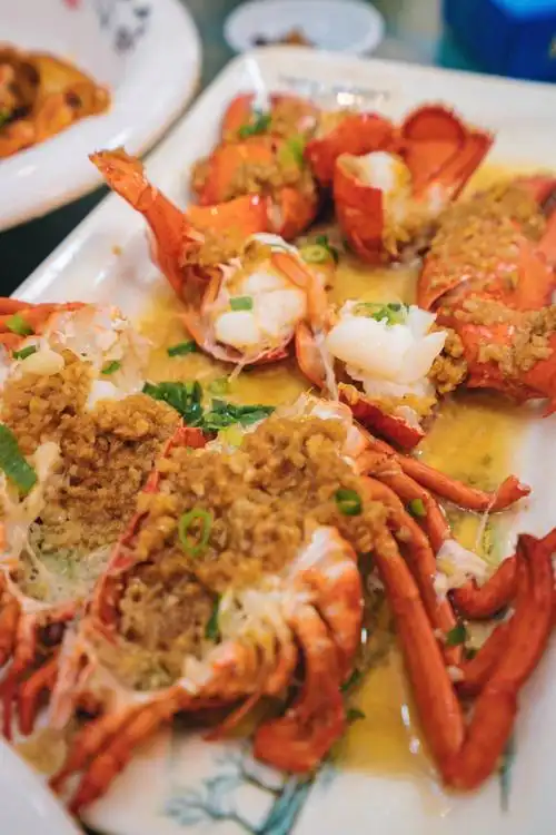 蒜蓉蒸大龙虾必须安排,肉质肥厚鲜美,却不掩盖虾肉的香甜,真的非常