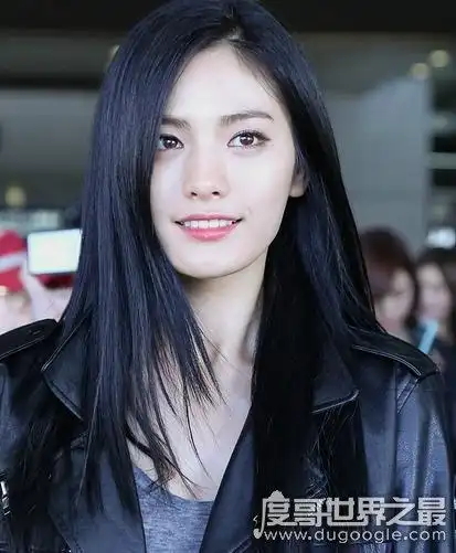 林珍娜整容前照片曝光,世界第一美女竟整出来的(网友直呼不敢认)