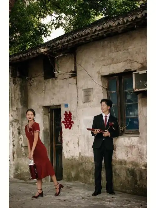 把父母看哭的婚纱照来自80年代的情怀