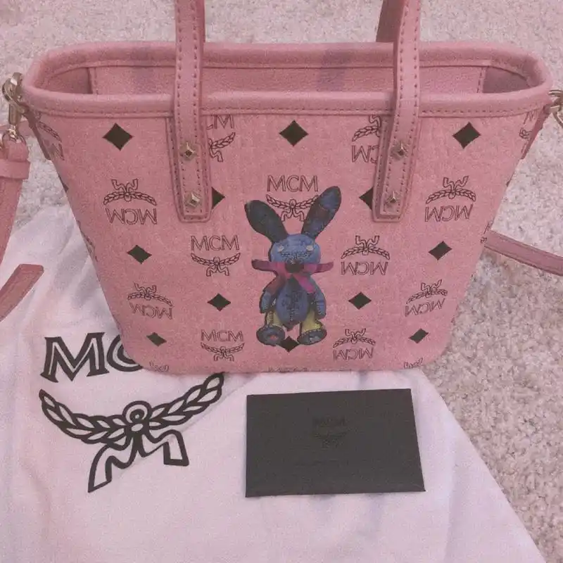 mcm 兔子菜篮子包包